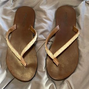 American eagle sandals